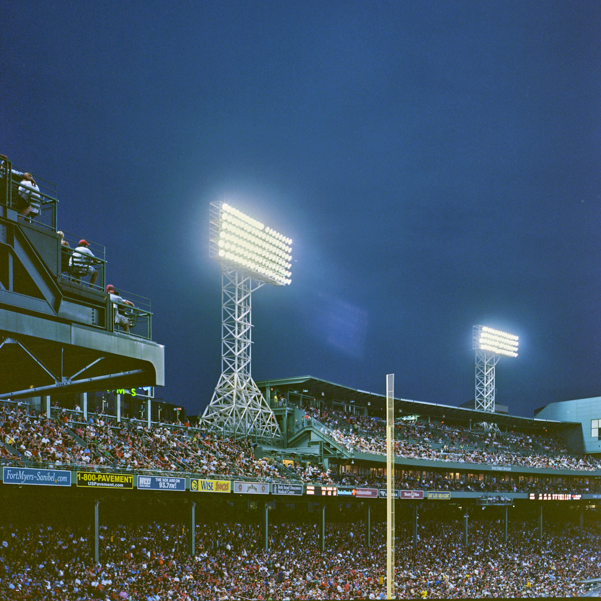 Fenway - Hasselblad - Hasselblad 500 C/M - 80mm f2.8 CF