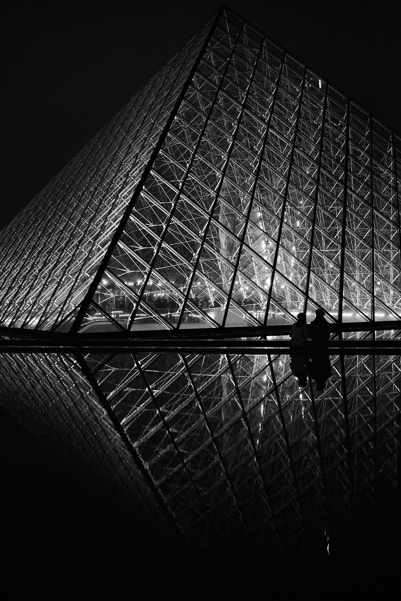Pyramide du Louvre - Canon - Canon EOS 5D Mark II