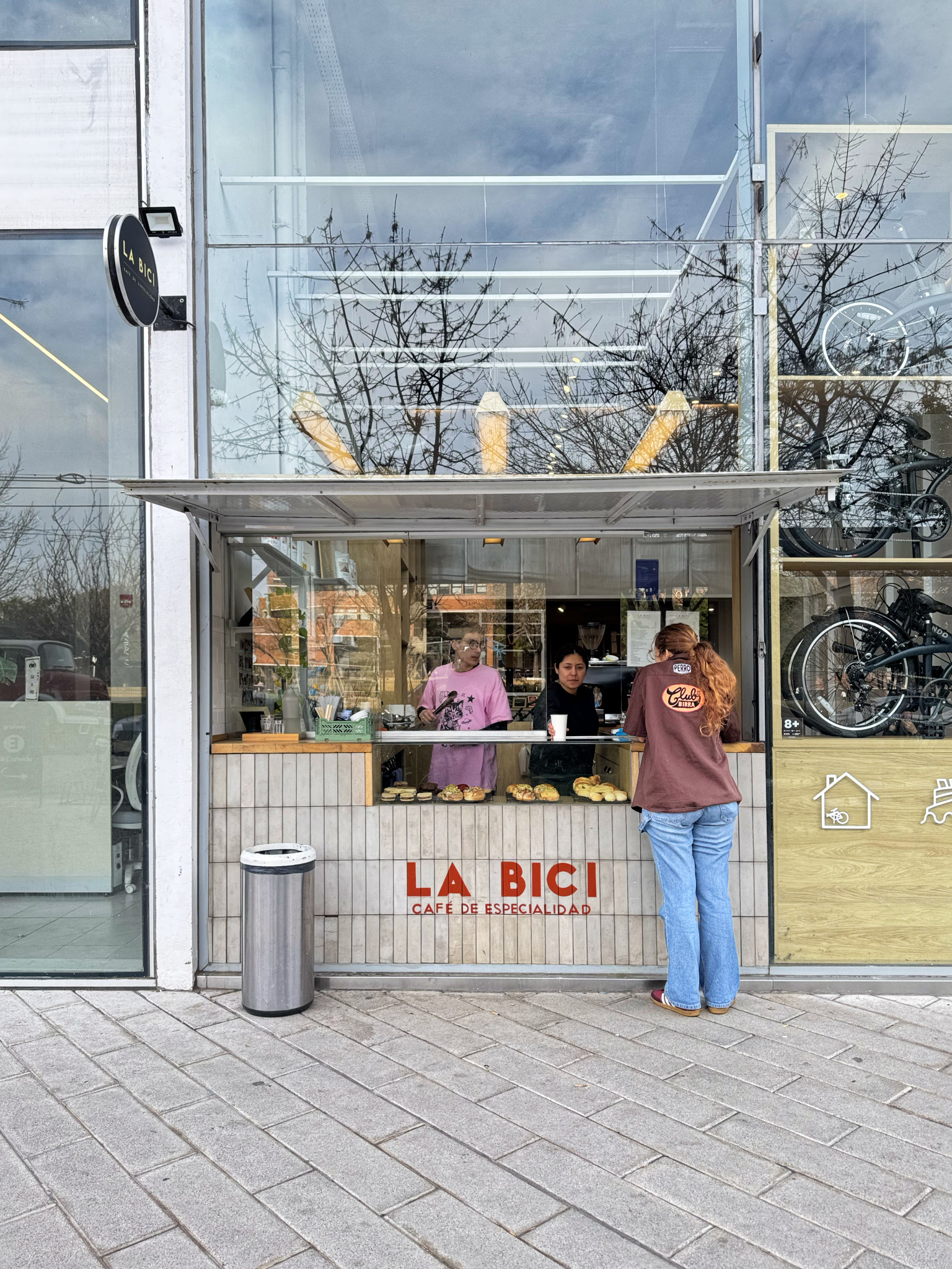 La Bici - Apple - iPhone 15 Pro Max - iPhone 15 Pro Max Main (6.8mm)