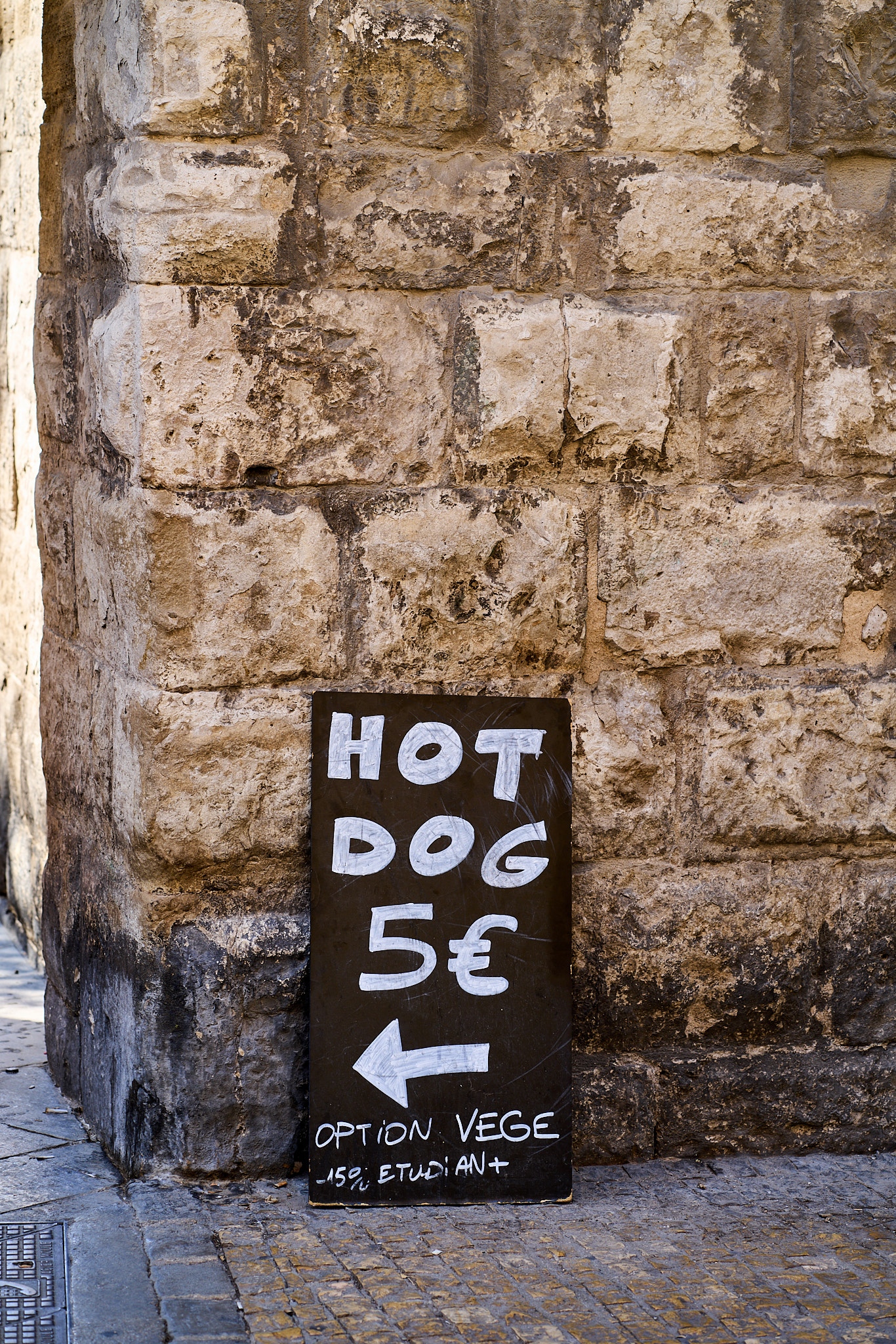 Hot Dog 5€ - SONY - SONY ILCE-7RM3 - FE 85mm F1.8